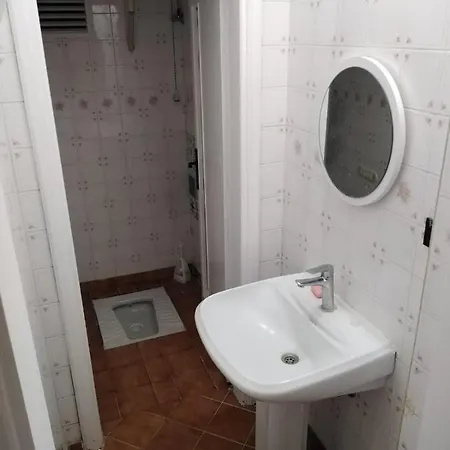 Merkezi Ve Lokasyon Muekemmel Konforlu *