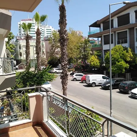 Merkezi Ve Lokasyon Muekemmel Konforlu Διαμέρισμα Αττάλεια