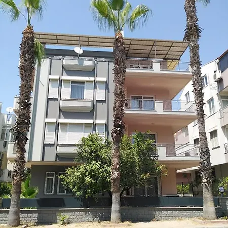 아파트 Merkezi Ve Lokasyon Muekemmel Konforlu 안탈리아