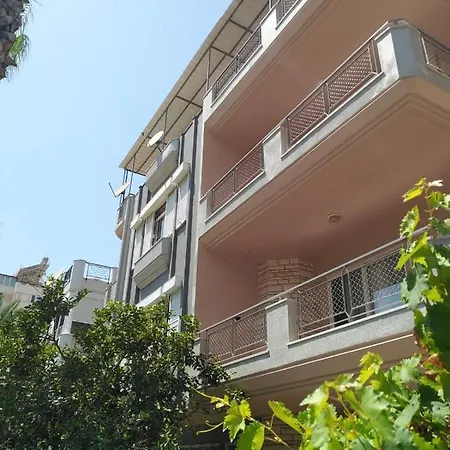 Merkezi Ve Lokasyon Muekemmel Konforlu * Antalya